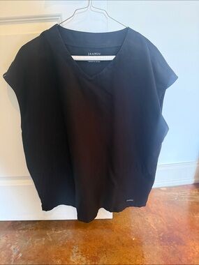 Jaanuu scrubs Black V-Neck Professional Top